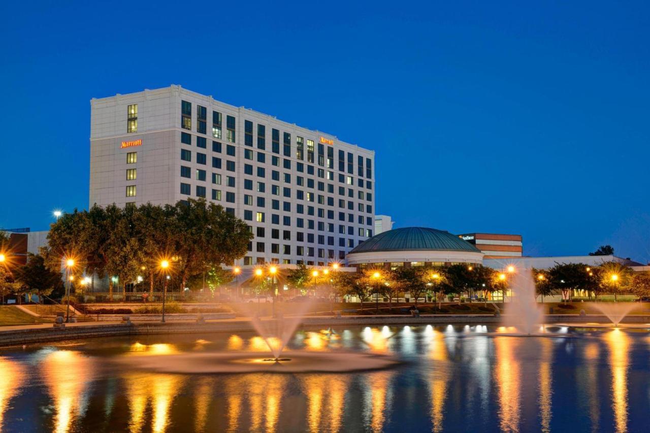 Newport News Marriott At City Center Hotel Exterior foto