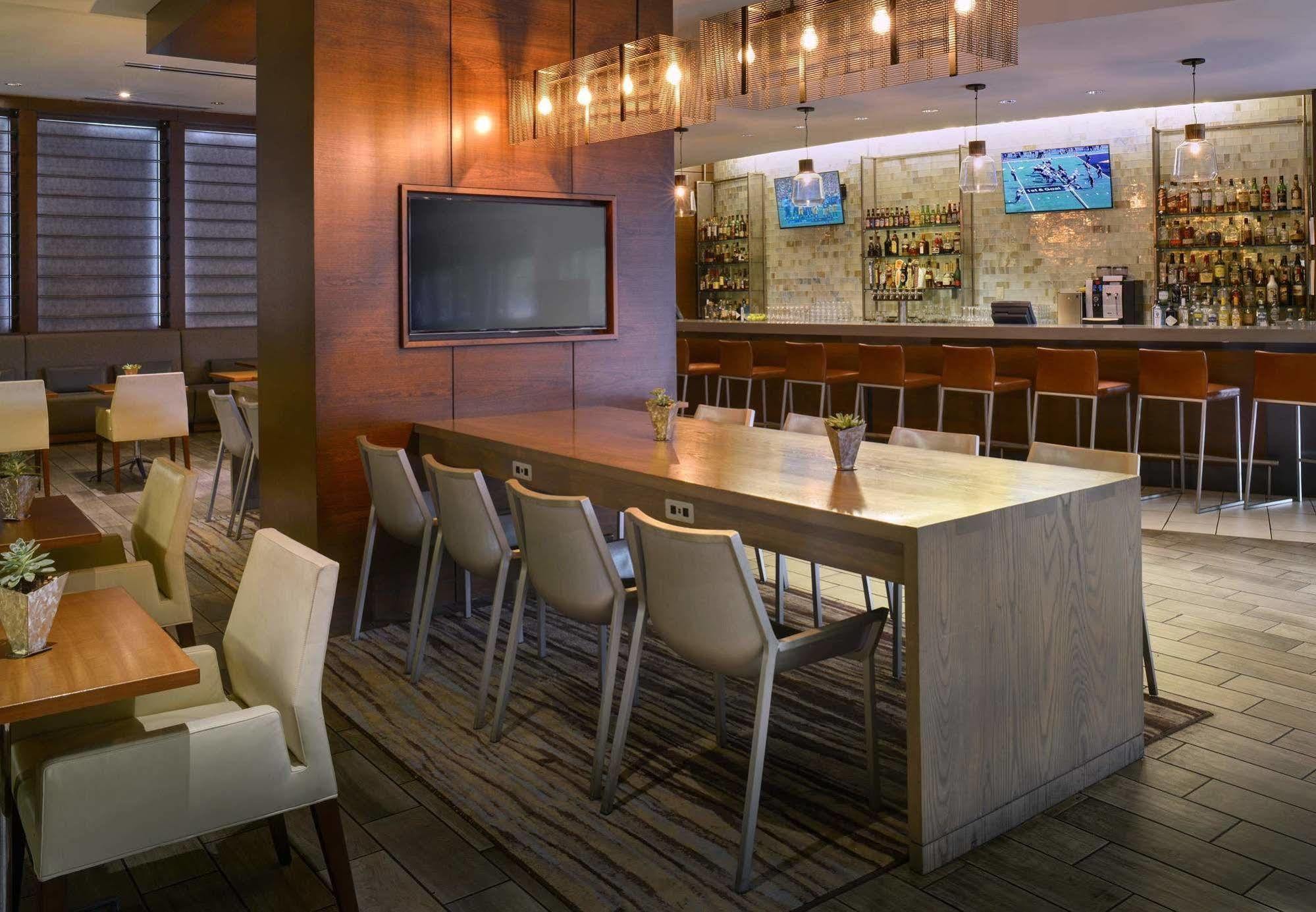 Newport News Marriott At City Center Exterior foto